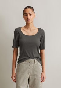 Marc O'Polo DENIM T-shirt basic - charcoal