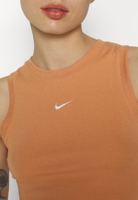 Nike Sportswear TANK - Μπλούζα - amber brown/sail