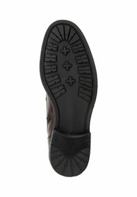 Brązowy skórzany but z wzorzystą czarną gumową podeszwą, z teksturowanymi gripami i okrągłym kształtem noska.