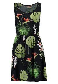 Ärmlös svart klänning med figurnära midja, prydd med ett livfullt tropiskt löv- och blommönster i gröna, rosa och orange nyanser.