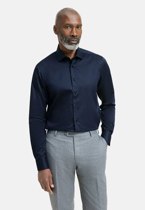 SIGNATURE TAILORED FIT BUSINESS KENT - Formal shirt - marine