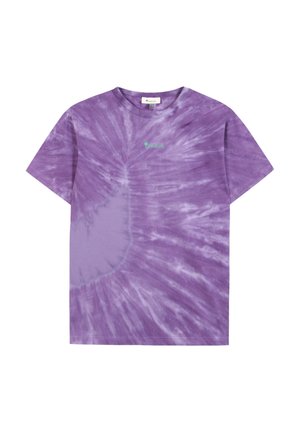 Paars tie-dye T-shirt met korte mouwen, ronde hals en een klein groen „Faguo" logo centraal onder de halslijn.