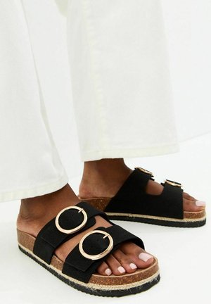 WIDE FIT ROUND BUCKLE  - Sandalias planas - black
