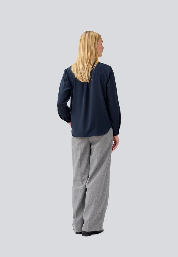 OSSAMD - Button-down blouse3