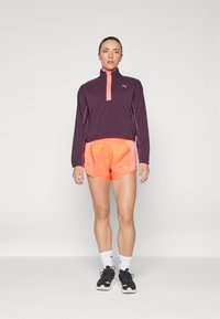 Puma RUN FAVORITE AOP VELOCITY 3" SHORT W - Pantaloni scurți sport - sunset glow/sun stream