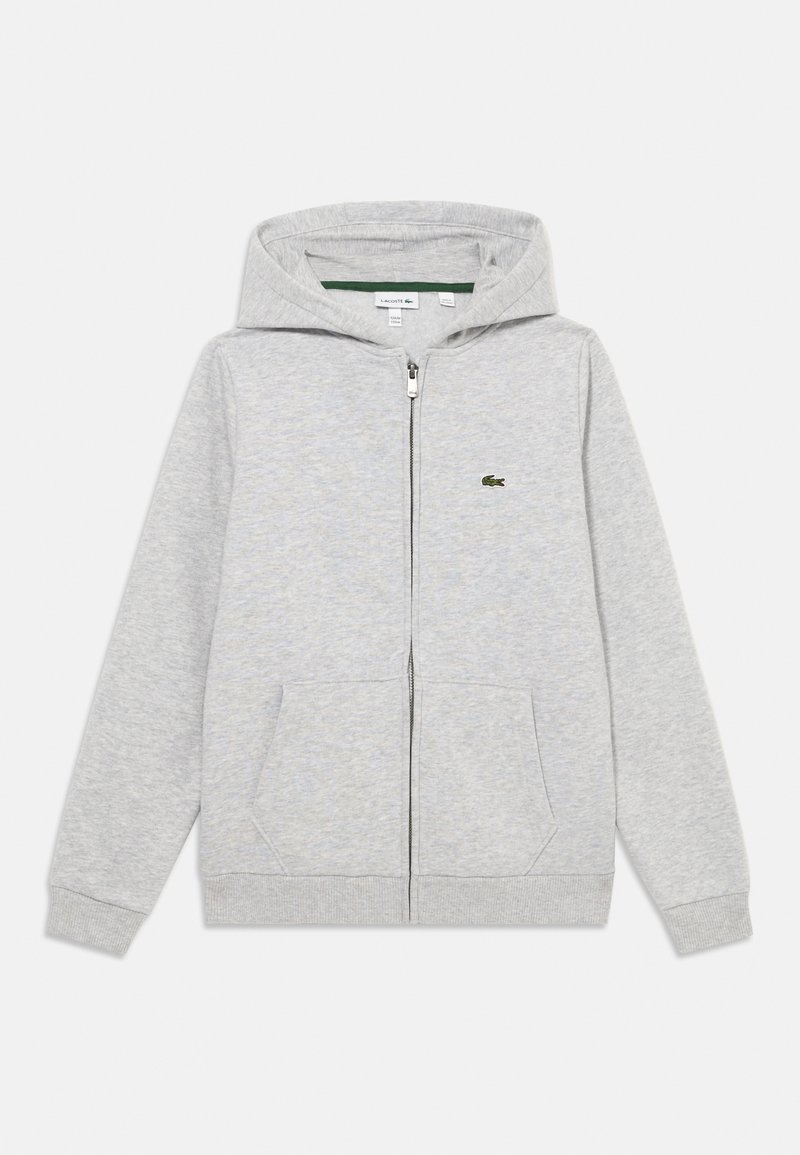 Sivi zip-up dukserica od meke mješavine pamuka, s kenguruh džepom, rebrastim rukavima i malim zelenim izvezenim logotipom na prsima.
