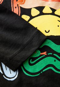 Next REGULAR FIT - Langærmet T-shirt - black wild vibes