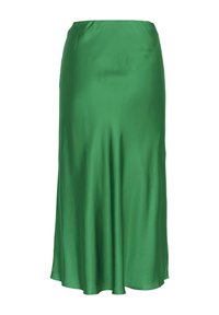 Zelena satenska midi krila z gladko teksturo, elastičnim pasom in subtilnim draperjem. Ima ravno silhueto brez vidnih vzorcev ali akcentov.
