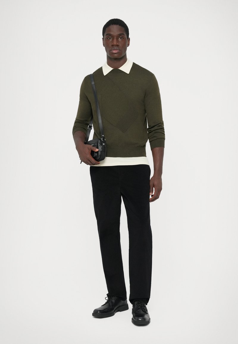 Pull Col V Homme Bleu Ciel en Laine Mérinos