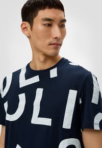 s.Oliver - T-shirt z nadrukiem