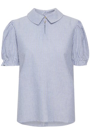 Svijetloplava i bijela prugasta bluzica s klasičnim ovratnikom, kratkim napuhnuta rukavima i dugmetom za zatvaranje na vratu, izrađena od mješavine pamuka.