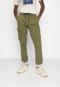 Redefined Rebel PANTS - Calças cargo - dark olive