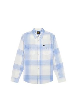 Koszula z długim rękawem zapinana na guziki w jasnoniebiesko-białą kratę. Wykonana z lekkiego materiału, posiada dwie kieszenie na piersi i spiczasty kołnierzyk.