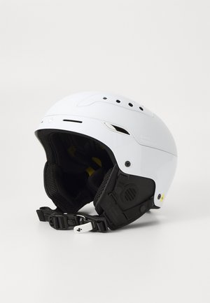 Casque de ski blanc avec des trous de ventilation, des sangles ajustables et un rembourrage intérieur doux. Comprend un logo de marque et des accents noirs texturés.