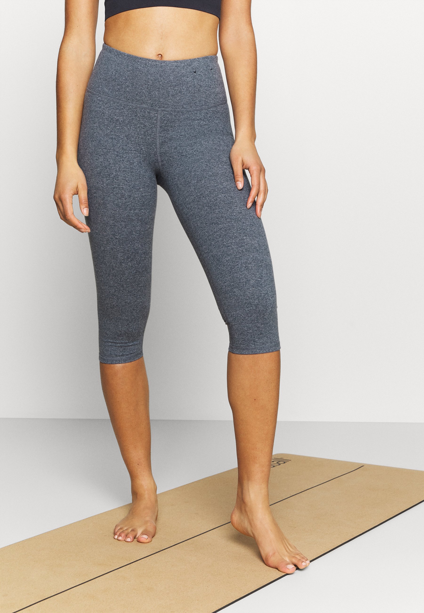 PEACHY CAPRI - Leggings - navy marle 