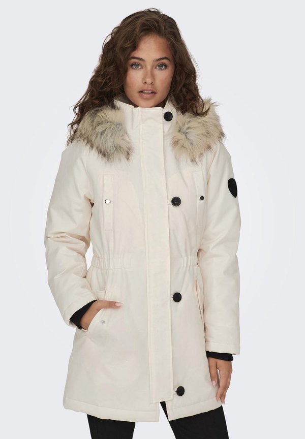 Winter coat - eggnog detail nature fur4