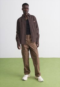 Dickies DUCK - Camisa - dark brown