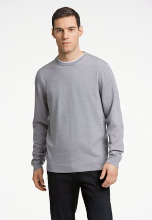- Sweter