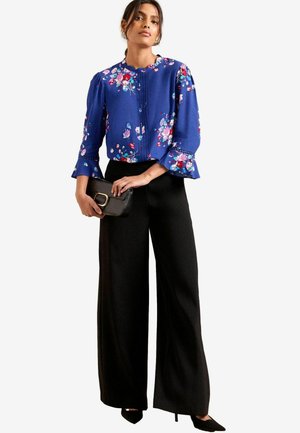 Love & Roses SCALLOP PINTUCK FLUTE SLEEVE - Blouse - blue