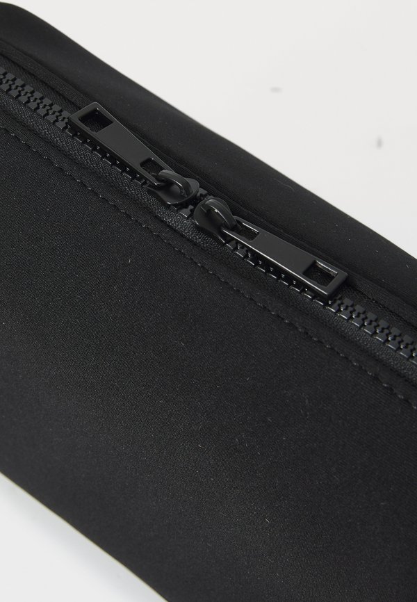 NEOPRENE UNISEX - Wash bag2