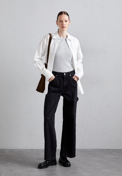 RE/DONE PAINTER JEAN - Traperice opuštenog kroja - crafted black