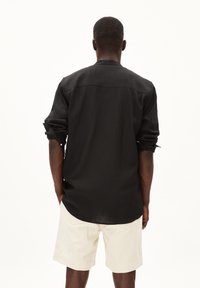 ARMEDANGELS VAALERONIMUS LINO - Camicia - black