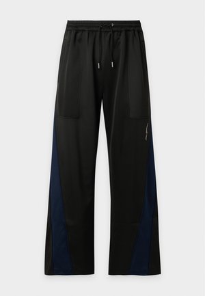 Han Kjøbenhavn, PANEL TRACK PANTS - Долнище на анцуг - black