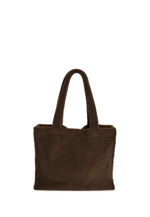 Sac cabas rectangulaire marron avec deux anses en tissu doux et texturé, présenté sur un fond blanc uni.