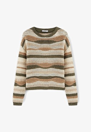 Suéter de manga larga tejido a crochet con rayas onduladas horizontales en beige, marrón y verde oliva sobre un fondo blanco.