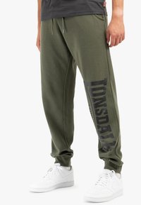Unselected, olive black