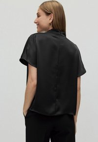 STOCKH LM Studio ALYAH - Bluse - black