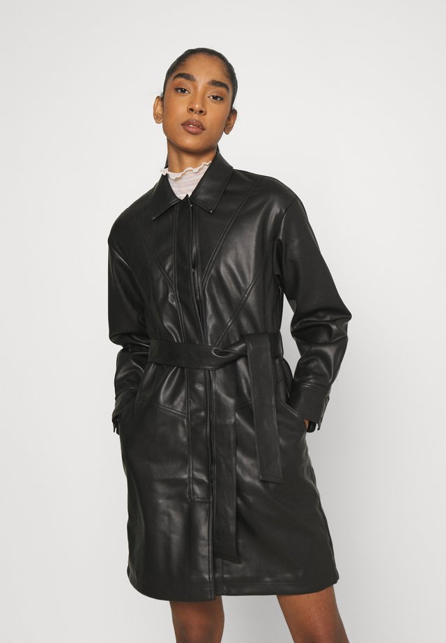 BELTED SHAKETT - Kurzmantel - black