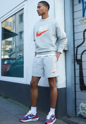 Nike Sportswear Crew Sweater Midnight Navy Donkerblauw Zalando Nl Nike Sportswear Crew Sweater Midnight Navy Donkerblauw Zalando Nl