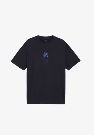 Sort kortærmet T-shirt med blåt Marseille fodboldklublogo og Puma-logo centreret på brystet.