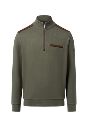 Grüner, strukturiert Pullover mit einem halben Reißverschluss am Kragen, mit braunen Lederakzenten an den Schultern und der Brusttasche sowie gerippten Bündchen.