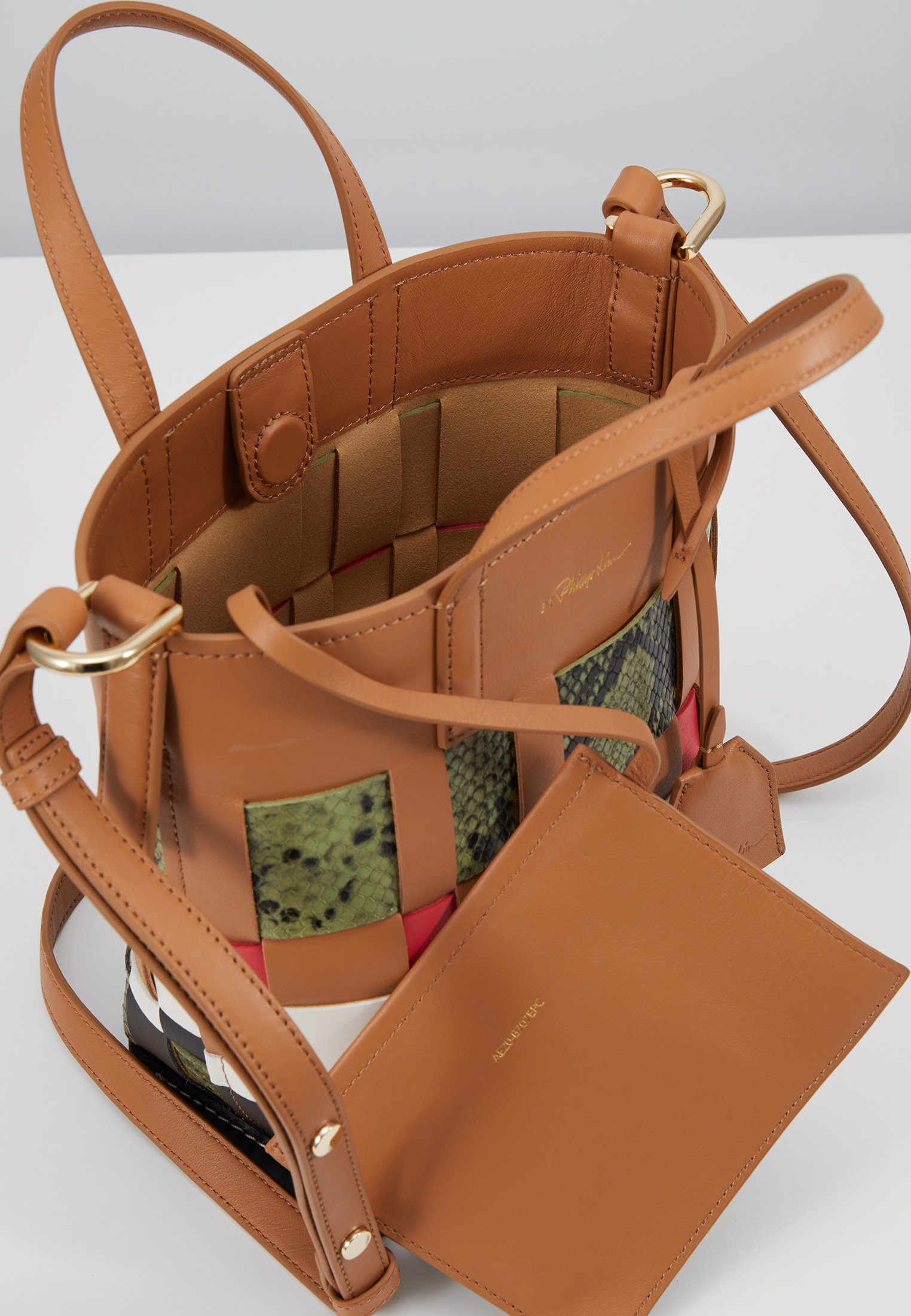 3.1 Phillip Lim ODITA MINI MODERN LATTICE BUCKET Håndveske 3.1 Phillip Lim ODITA MINI MODERN LATTICE BUCKET Håndveske
