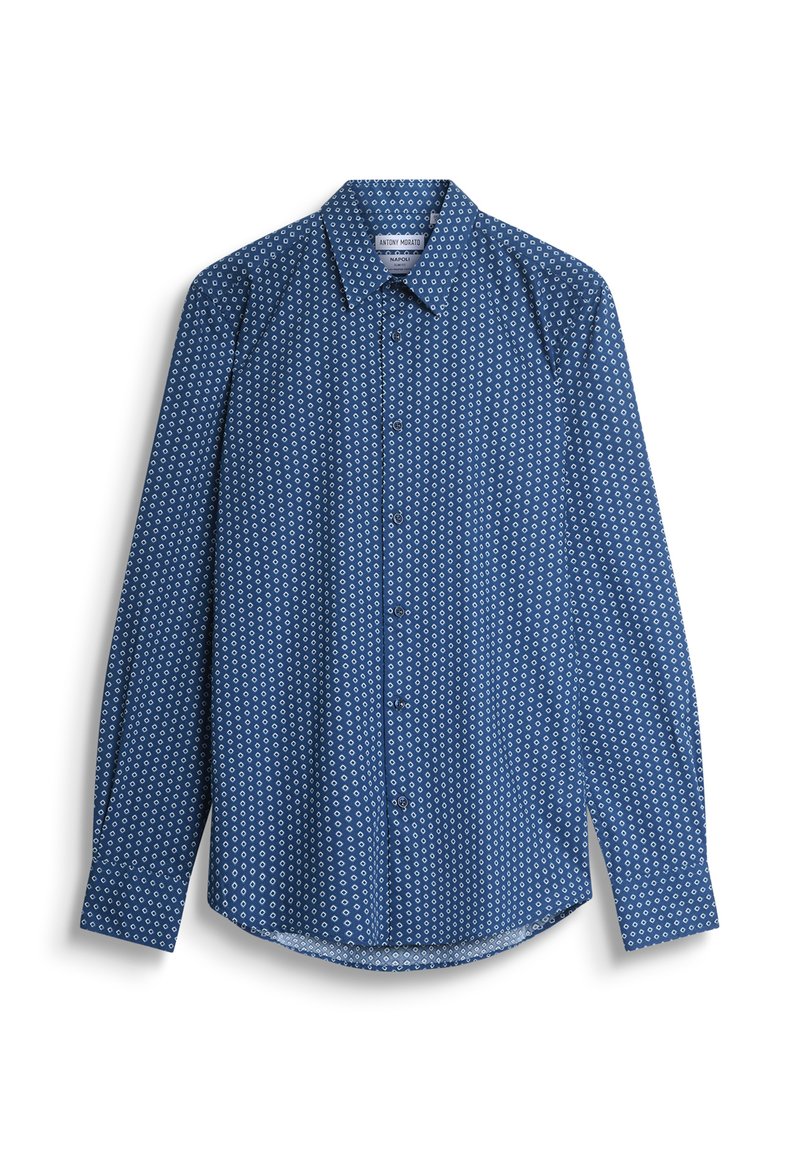 Camicia azzurra con bottoni, motivo circolare bianco su fondo, maniche lunghe e colletto classico. Realizzata in tessuto leggero con una texture liscia.
