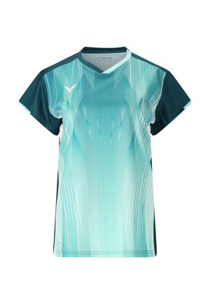 Sportstrøje i blågrøn og turkis med mørkegrønne ærmer, hvide geometriske striber og lille hvidt logo på venstre bryst.