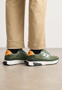 TAME - Baskets basses - green