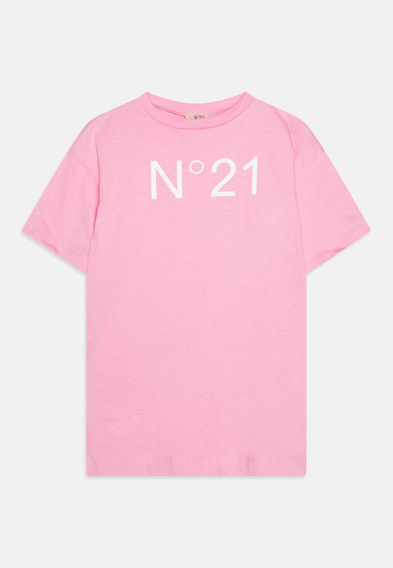 Camiseta de algodón rosa con mangas cortas, que presenta un estampado blanco de "N°21" en la parte delantera, cuello redondo y dobladillo recto.