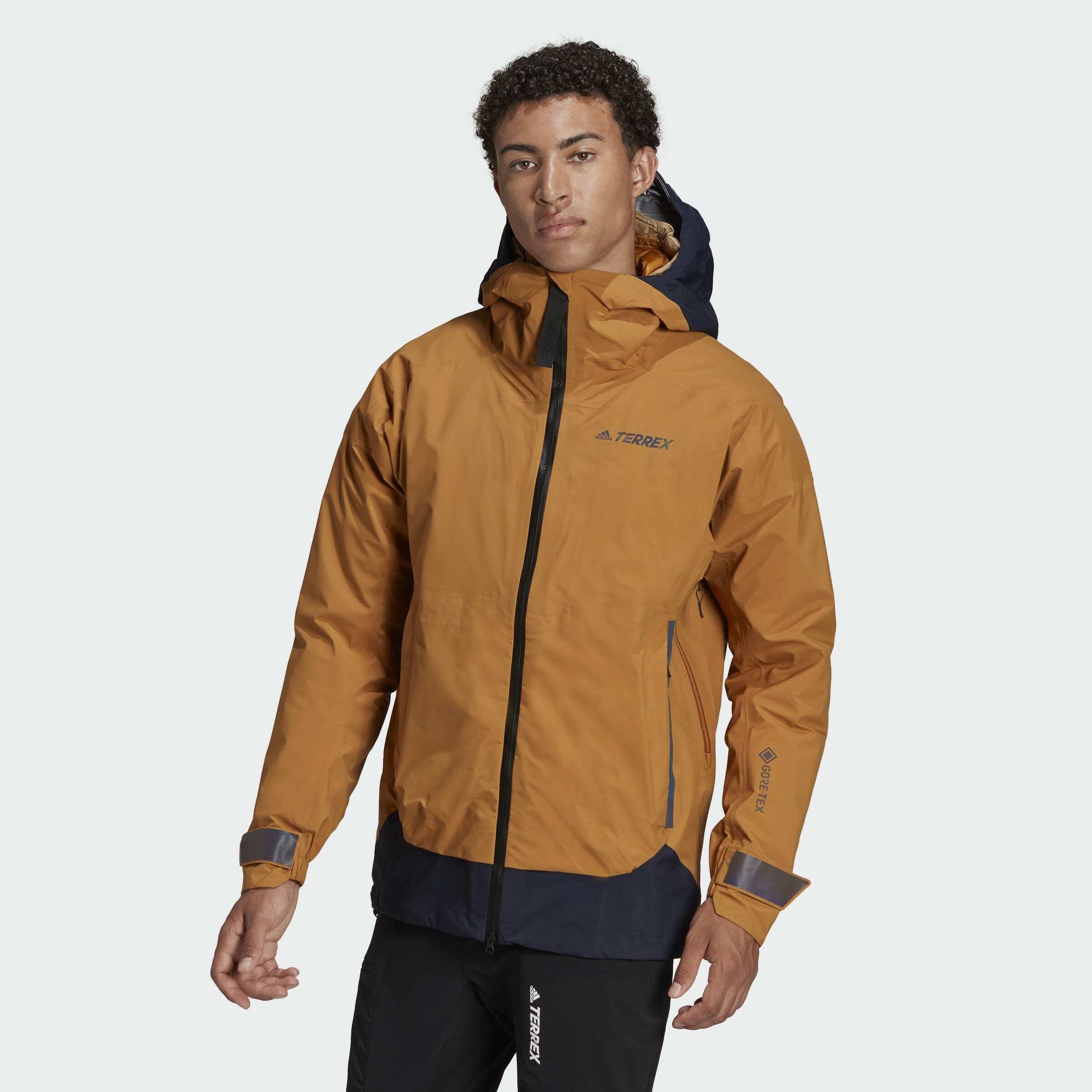 giacca goretex adidas