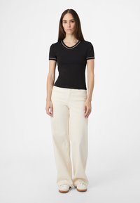 Fila PORTELLO V-NECK - T-paita - black