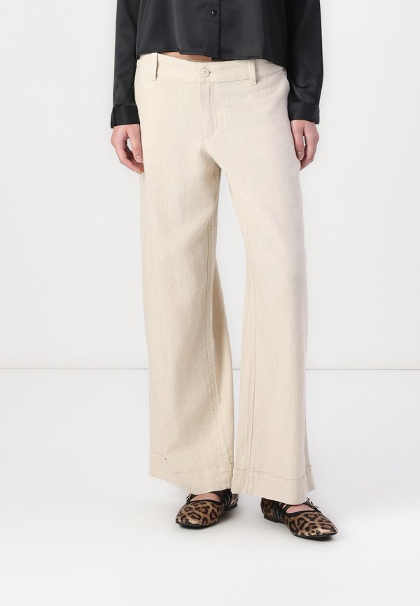Hollister Livvy Low-Rise Wide-Leg Pants - Trousers - flax
