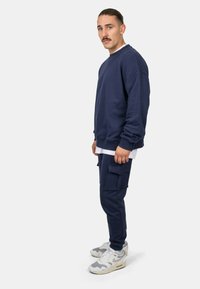 Blackskies HEAVYWEIGHT CREWNECK - Sweater - deep blue