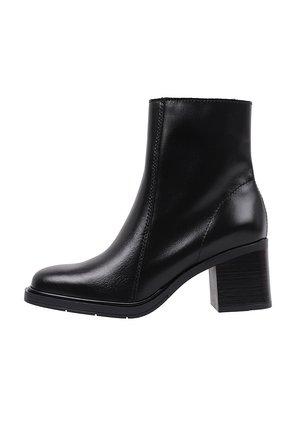 Sandra Fontán SAELICES - Botines - black