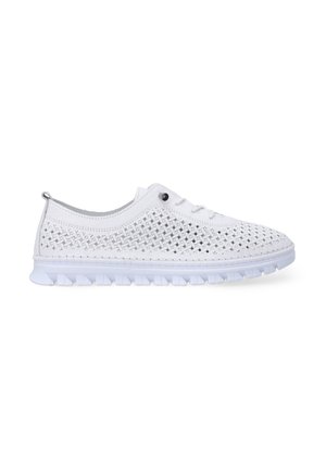 Weißer Sneaker mit einem gewebten Obermaterial, runder Zehenkappe und Schnürverschluss. Verfügt über eine strukturierte Gummisohle mit Rillen für besseren Halt.