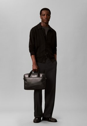 Calvin Klein, EMBLEM COMMUTER - Sülearvutikott - black