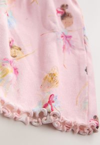 Next REGULAR FIT-SHORT SLEEVE - Päevakleit - pink