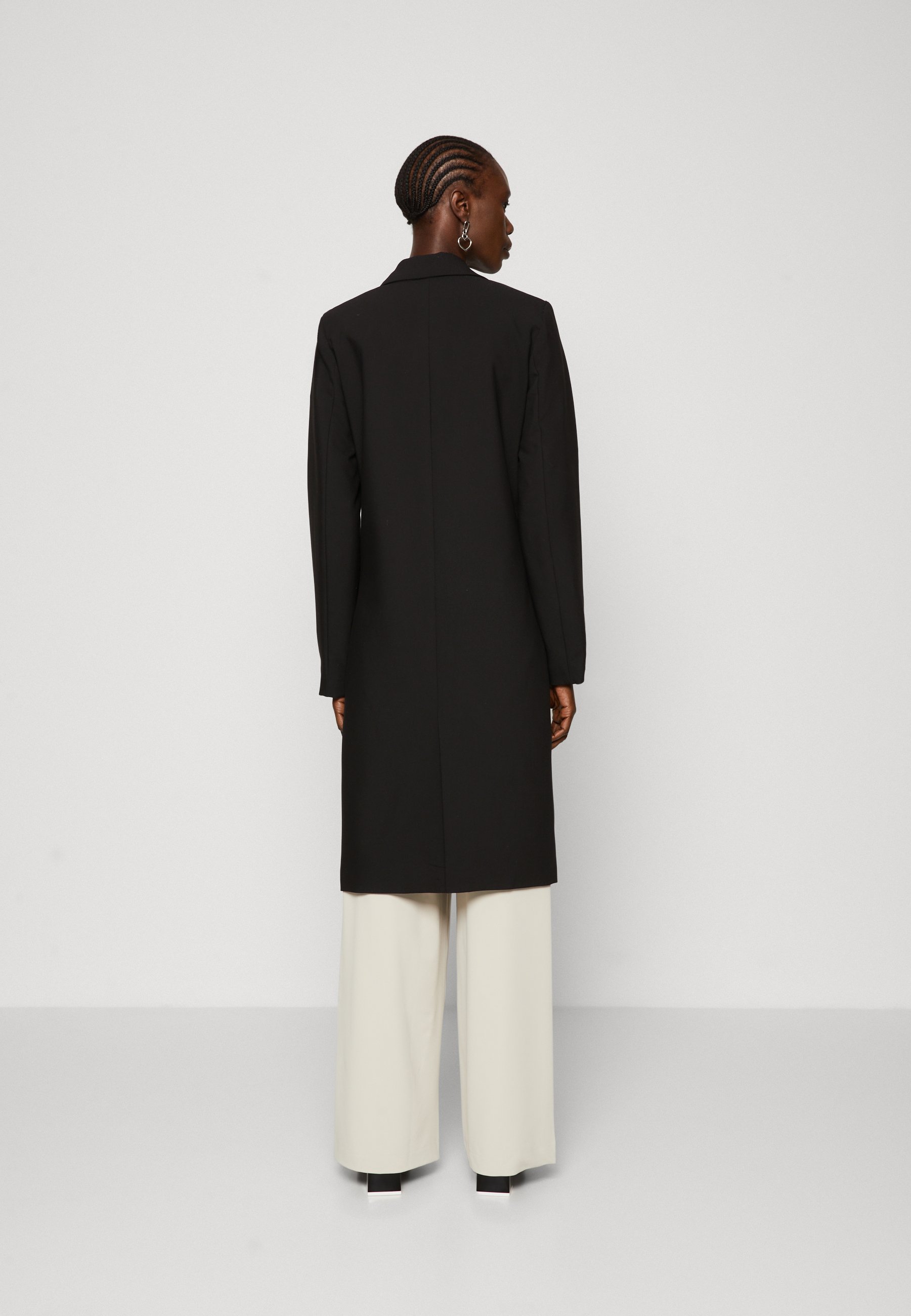 Vero Moda Tall VMCLAIR LONG BLAZER - Classic coat - black