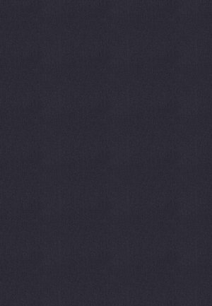 Mørkeblå stof med en subtil diagonal struktur, der tilbyder en blød og holdbar overflade, velegnet til polstring eller mode.